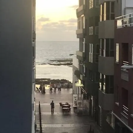 아파트 Modern Renovated 2 Bdrm - Canteras *